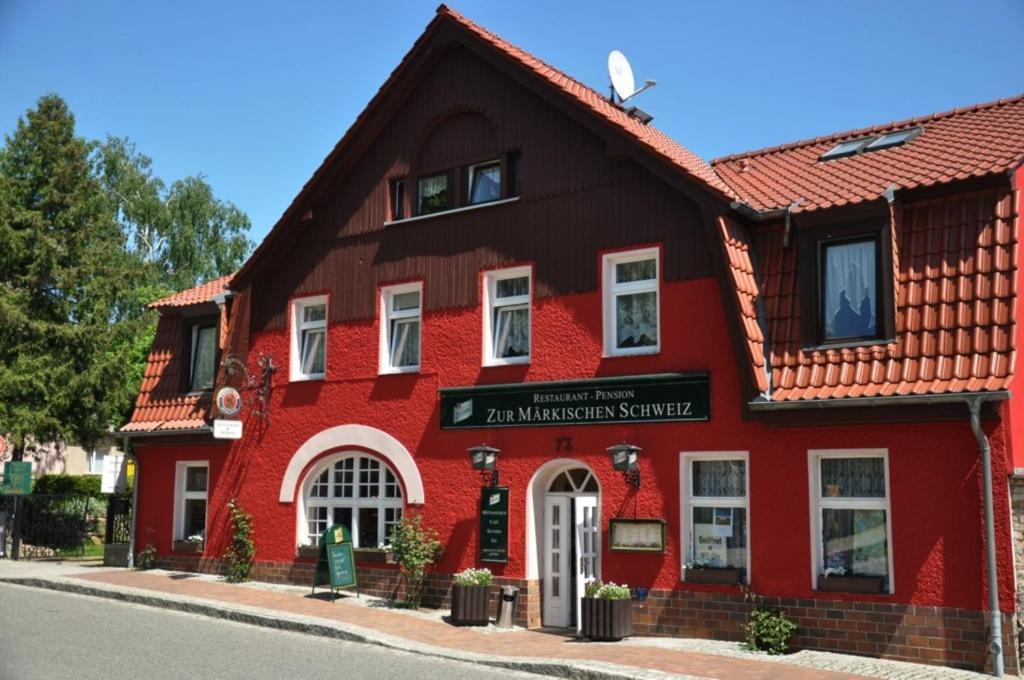 Hotel & Restaurant Maerkische Schweiz Буков Екстериор снимка